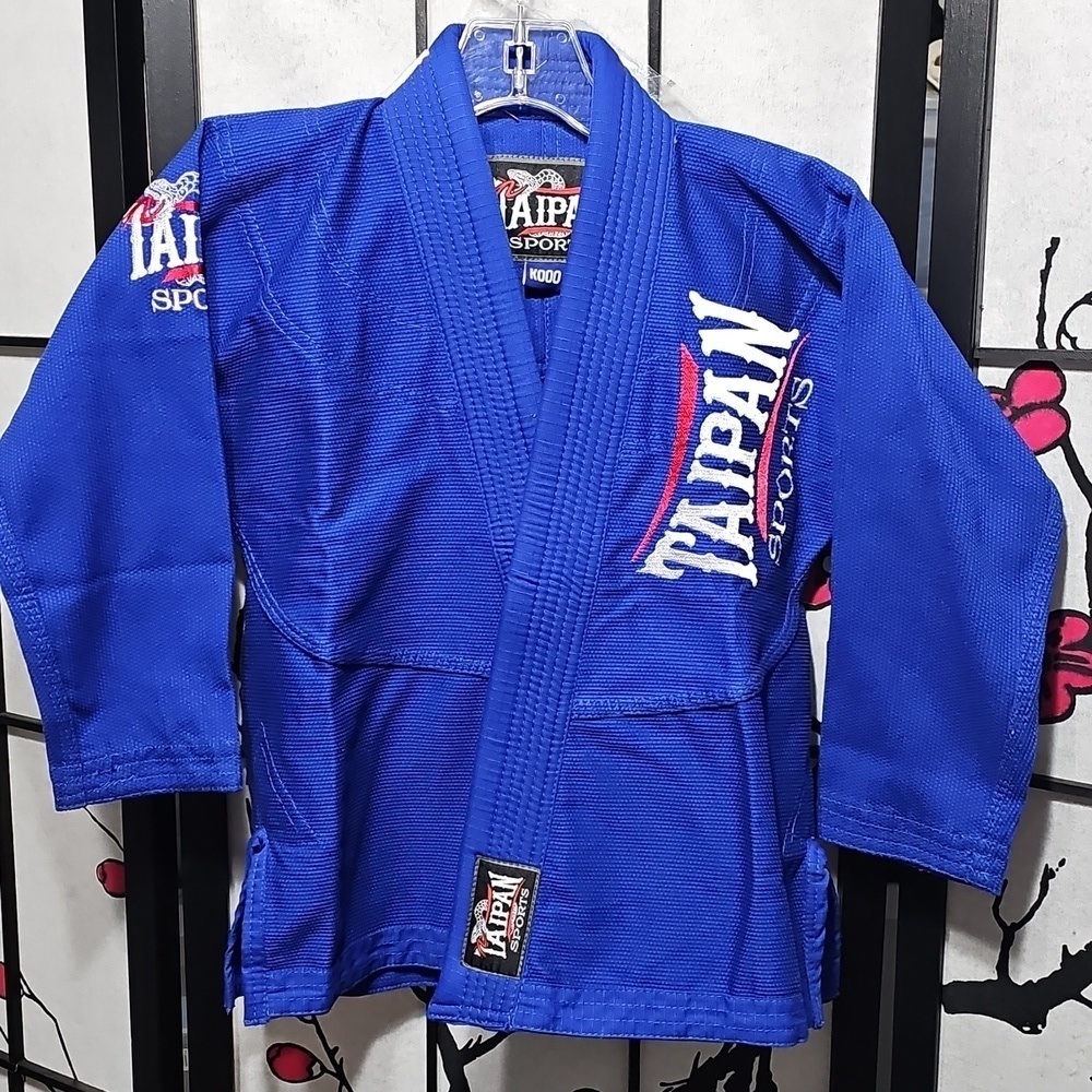Taipan Sports Kids Blue Jiu-Jitsu Gi Robe Jacket NWOT 5-6 Years